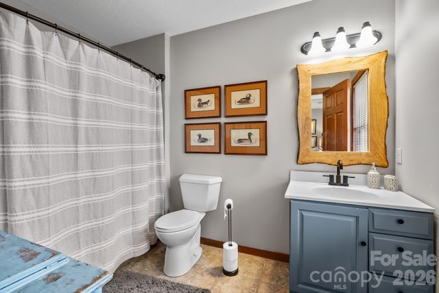 65 Sugar Maple Drive, Mills River, NC 28759