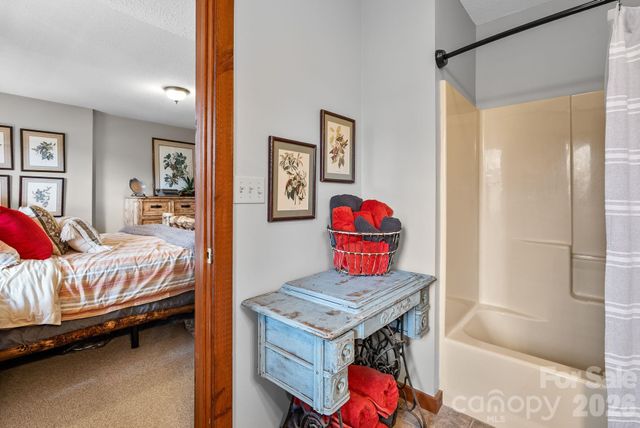 65 Sugar Maple Drive, Mills River, NC 28759