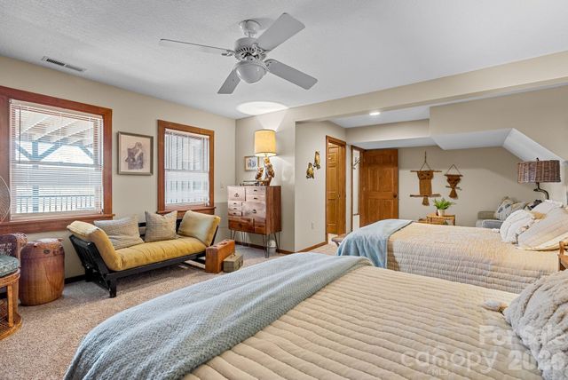 65 Sugar Maple Drive, Mills River, NC 28759