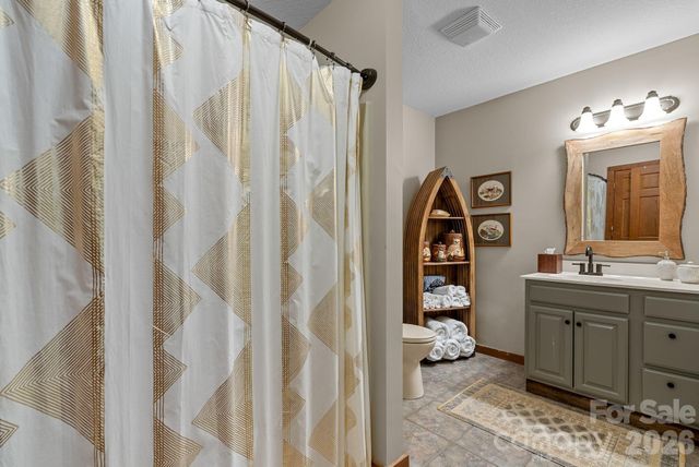 65 Sugar Maple Drive, Mills River, NC 28759