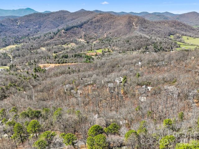 65 Sugar Maple Drive, Mills River, NC 28759