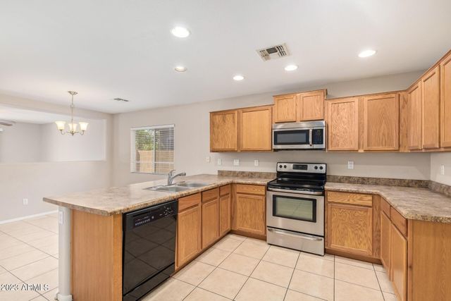 10180 N 116th Lane, Youngtown, AZ 85363