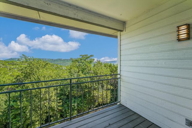 6000 Shepherd Mountain CV 1011, Austin, TX 78730