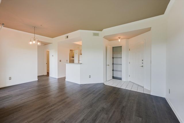 6000 Shepherd Mountain CV 1011, Austin, TX 78730