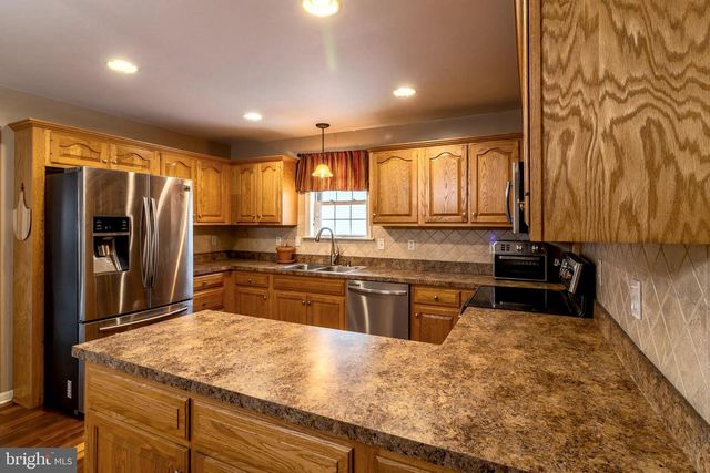 191 TWIN CREEKS DR, Jonestown, PA 17038