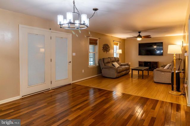 191 TWIN CREEKS DR, Jonestown, PA 17038