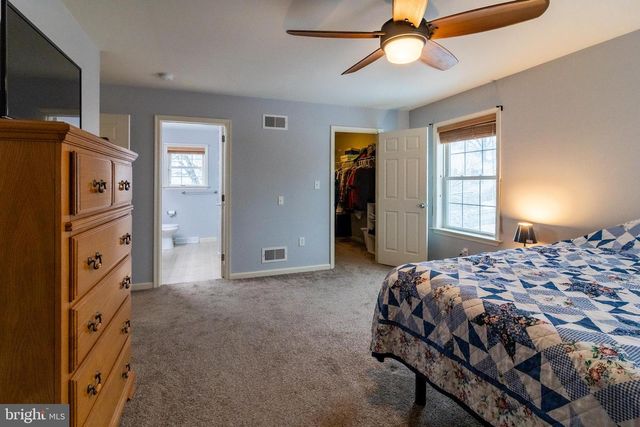 191 TWIN CREEKS DR, Jonestown, PA 17038