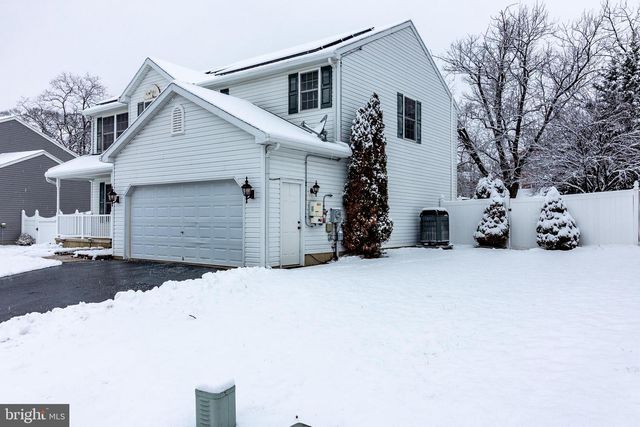 191 TWIN CREEKS DR, Jonestown, PA 17038