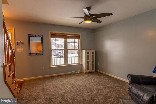 191 TWIN CREEKS DR, Jonestown, PA 17038