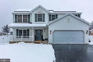 191 TWIN CREEKS DR, Jonestown, PA 17038