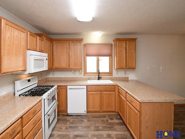 3300 S 83rd Street, Lincoln, NE 68506