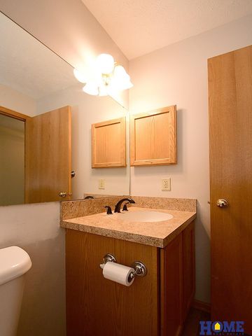 3300 S 83rd Street, Lincoln, NE 68506