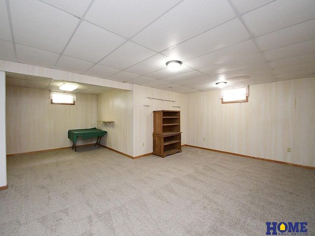 3300 S 83rd Street, Lincoln, NE 68506