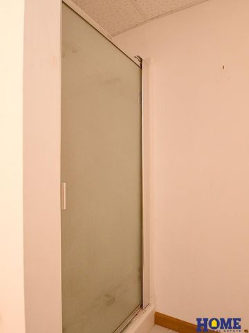 3300 S 83rd Street, Lincoln, NE 68506