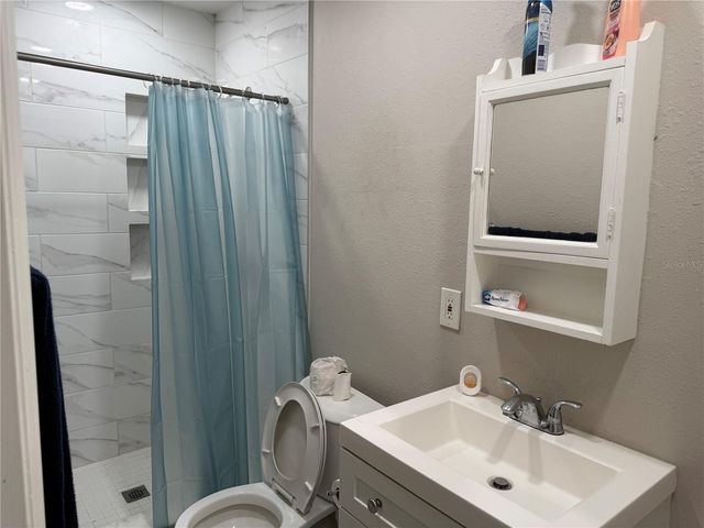 6718 DONALD AVENUE, Tampa, FL 33614