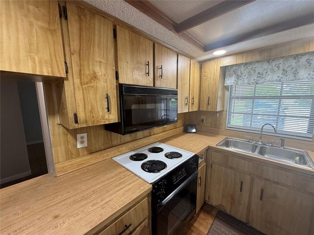 6718 DONALD AVENUE, Tampa, FL 33614
