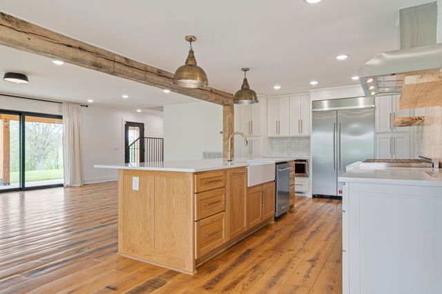 4824 Leipers Creek Road, Williamsport, TN 38487