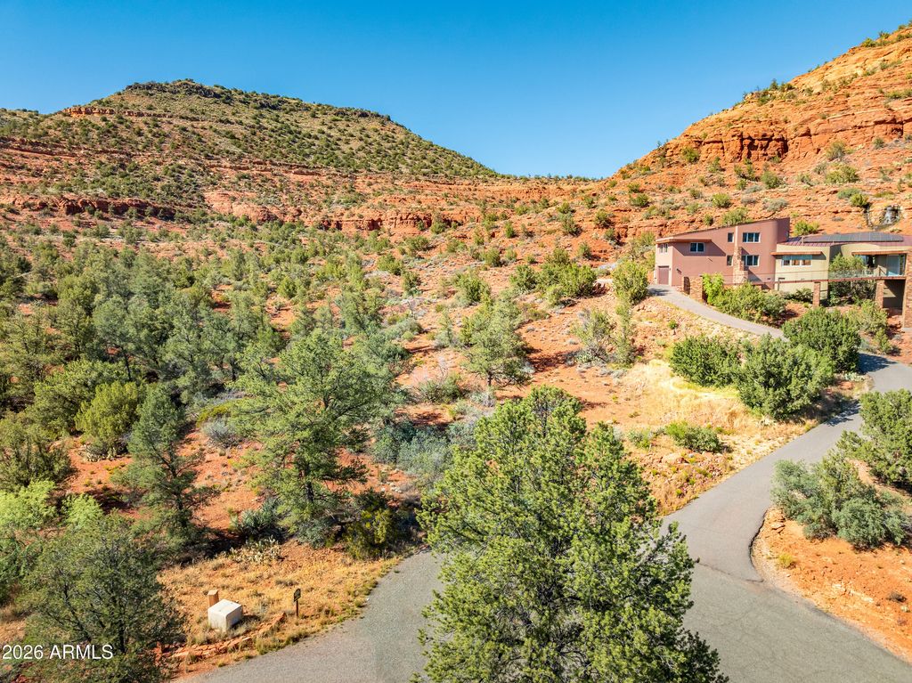 Image 8 of property listing at 55 Cimarron Ridge Drive 9, Sedona, AZ 86336