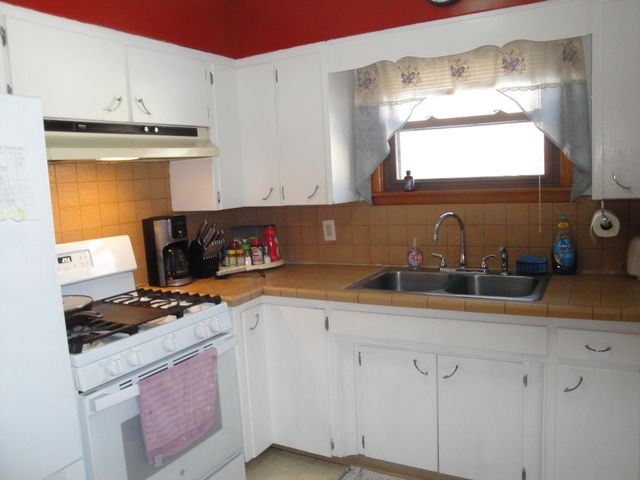 5164 Independence Avenue, Portage, IN 46368