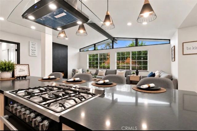 1339 W 11th, Upland, CA 91786