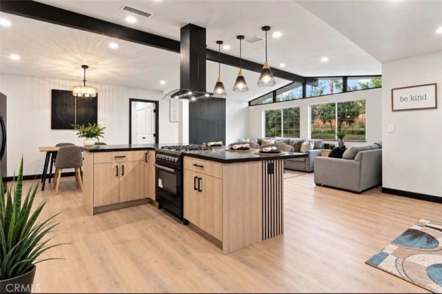 1339 W 11th, Upland, CA 91786