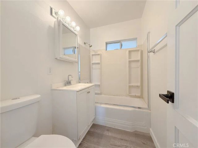 1410 W School Street, Compton, CA 90220