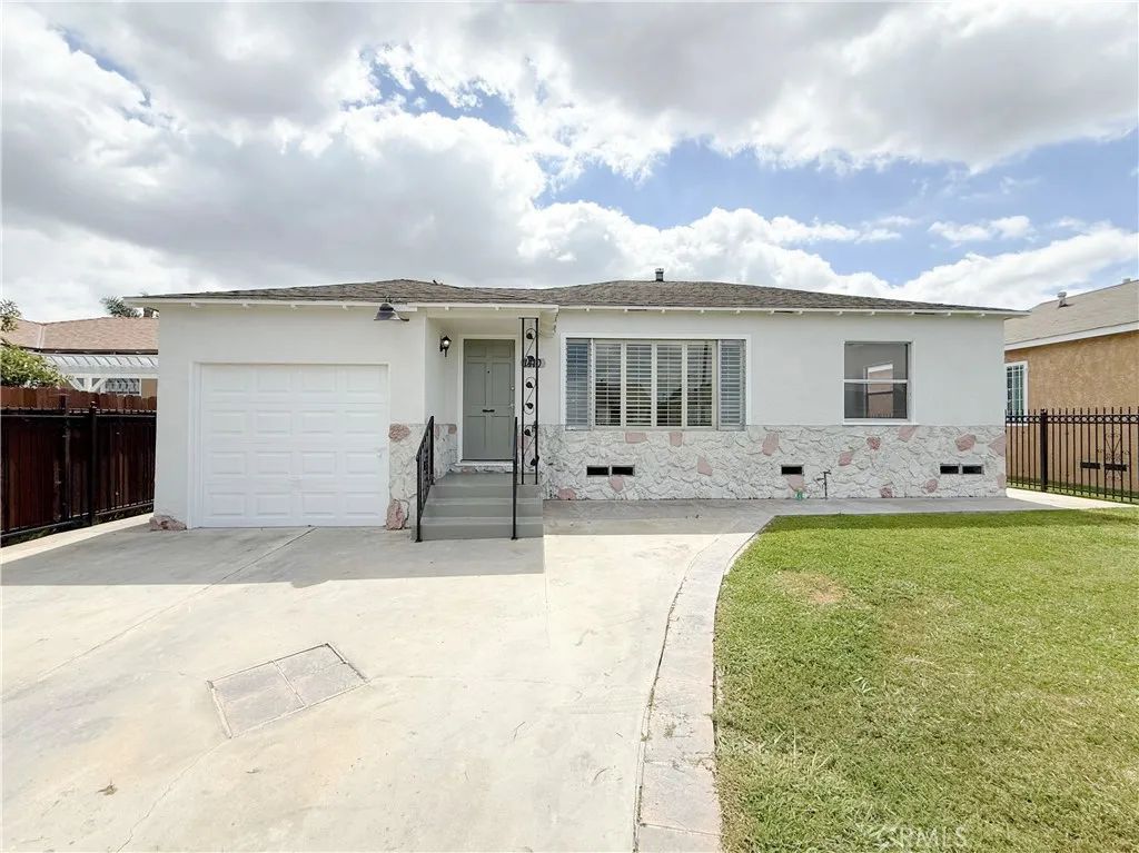 1410 W School Street, Compton, CA 90220