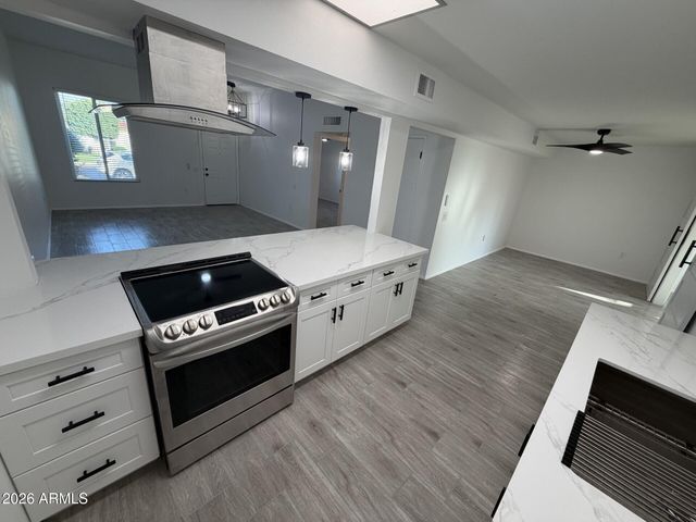 13026 N 100TH Drive, Sun City, AZ 85351