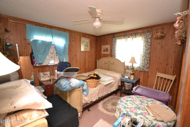 1894 Paint Rock Valley Rd, Philadelphia, TN 37846