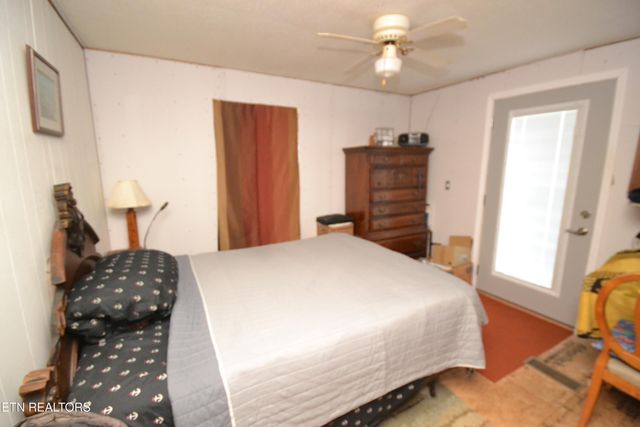 1894 Paint Rock Valley Rd, Philadelphia, TN 37846