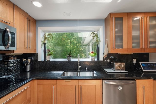 170 Hudson Road, Stow, MA 01775