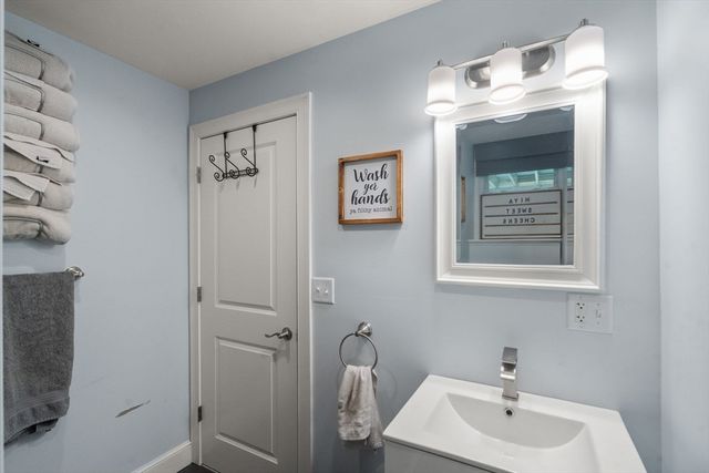 170 Hudson Road, Stow, MA 01775