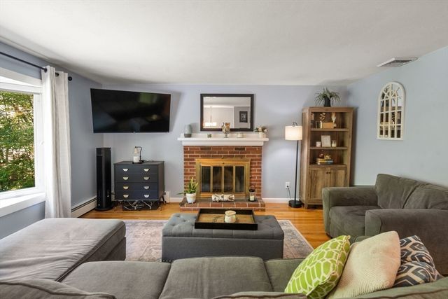 170 Hudson Road, Stow, MA 01775