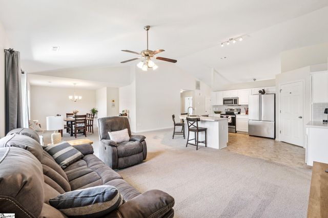 413 Bentridge Drive, Spartanburg, SC 29301
