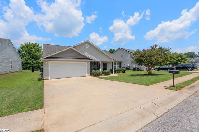 413 Bentridge Drive, Spartanburg, SC 29301