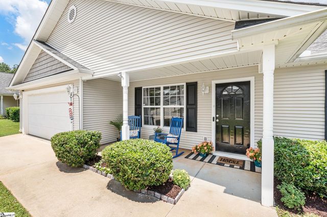 413 Bentridge Drive, Spartanburg, SC 29301