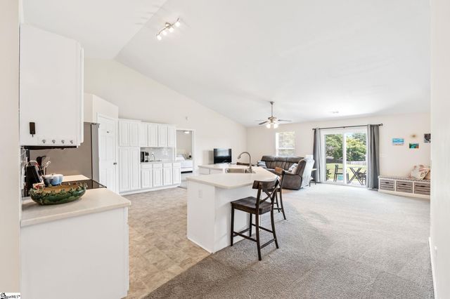 413 Bentridge Drive, Spartanburg, SC 29301