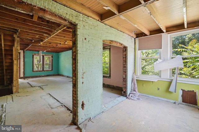 1300 TRINIDAD AVE NE, Washington, DC 20002