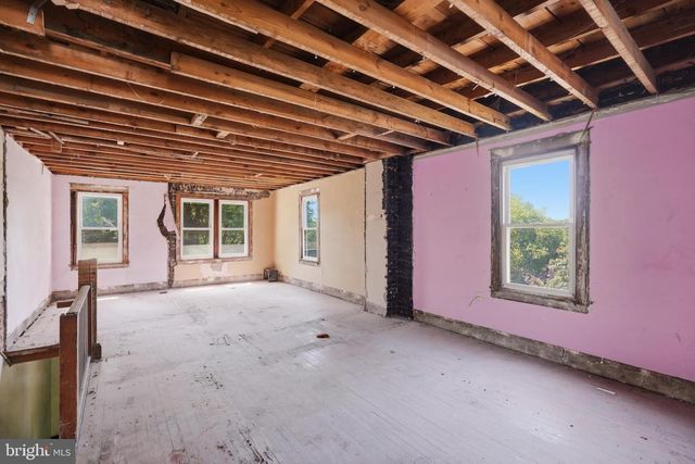 1300 TRINIDAD AVE NE, Washington, DC 20002