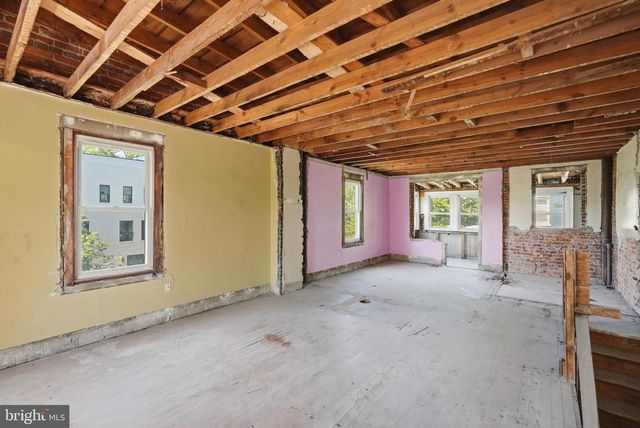 1300 TRINIDAD AVE NE, Washington, DC 20002