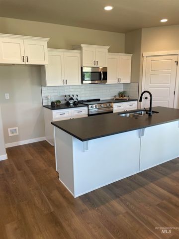 784 Twilight Loop, Twin Falls, ID 83301