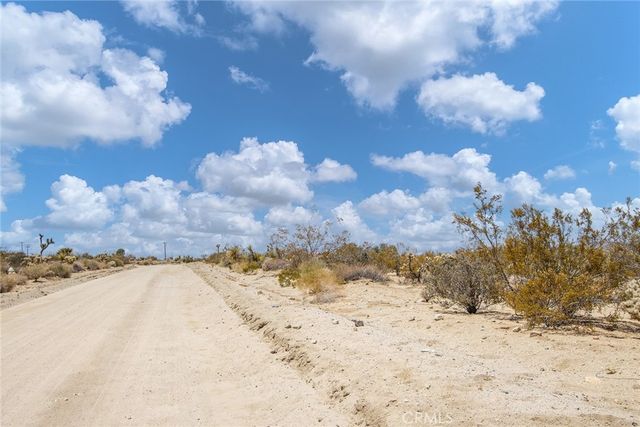 61246 Melton Trail, Joshua Tree, CA 92252