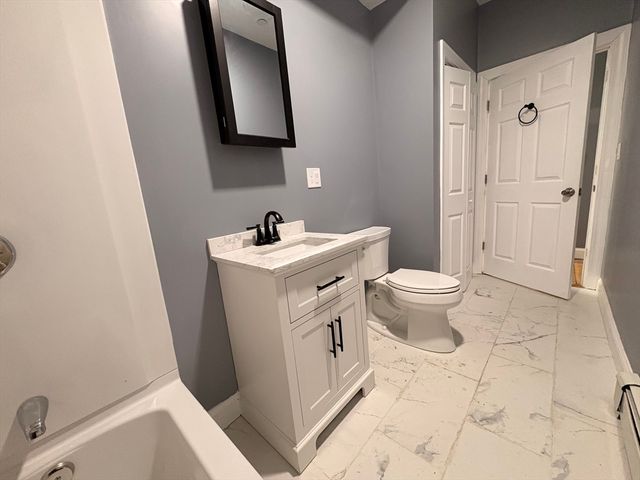 25 Central Sq 1, Brockton, MA 02301