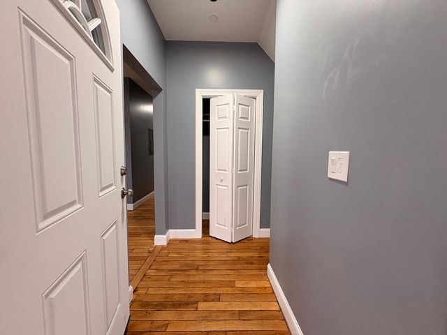 25 Central Sq 1, Brockton, MA 02301