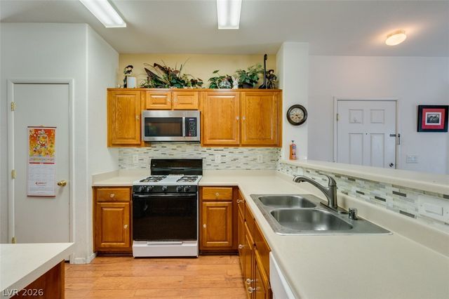 6549 Clara Bow Avenue 103, Las Vegas, NV 89122