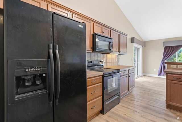 820 Fossilridge Drive, Manhattan, KS 66503