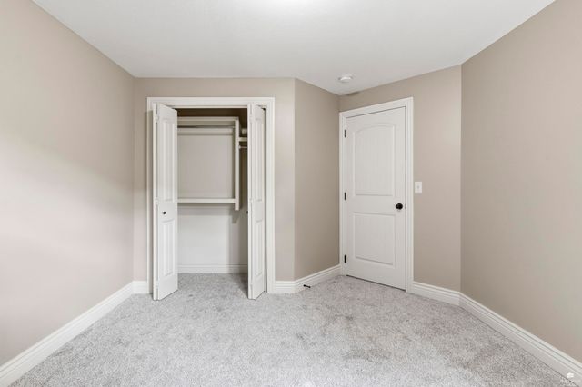820 Fossilridge Drive, Manhattan, KS 66503