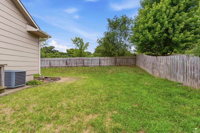 820 Fossilridge Drive, Manhattan, KS 66503