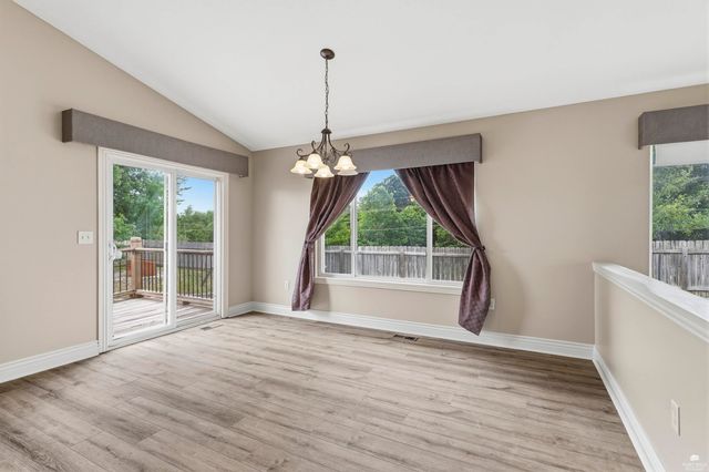 820 Fossilridge Drive, Manhattan, KS 66503
