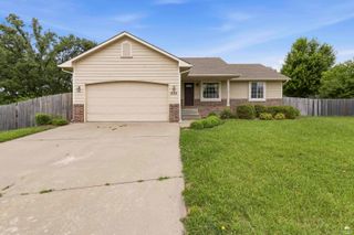 820 Fossilridge Drive, Manhattan, KS 66503